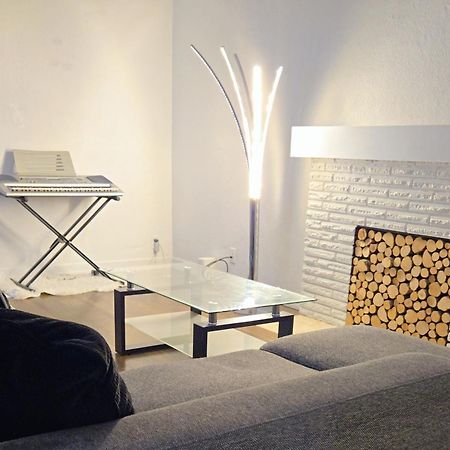Charming Room With Attached Private Bath In The Heart Of Vancouver! Private Parking, Self Check-In & Just 4 Mins To Metrotown! Dış mekan fotoğraf